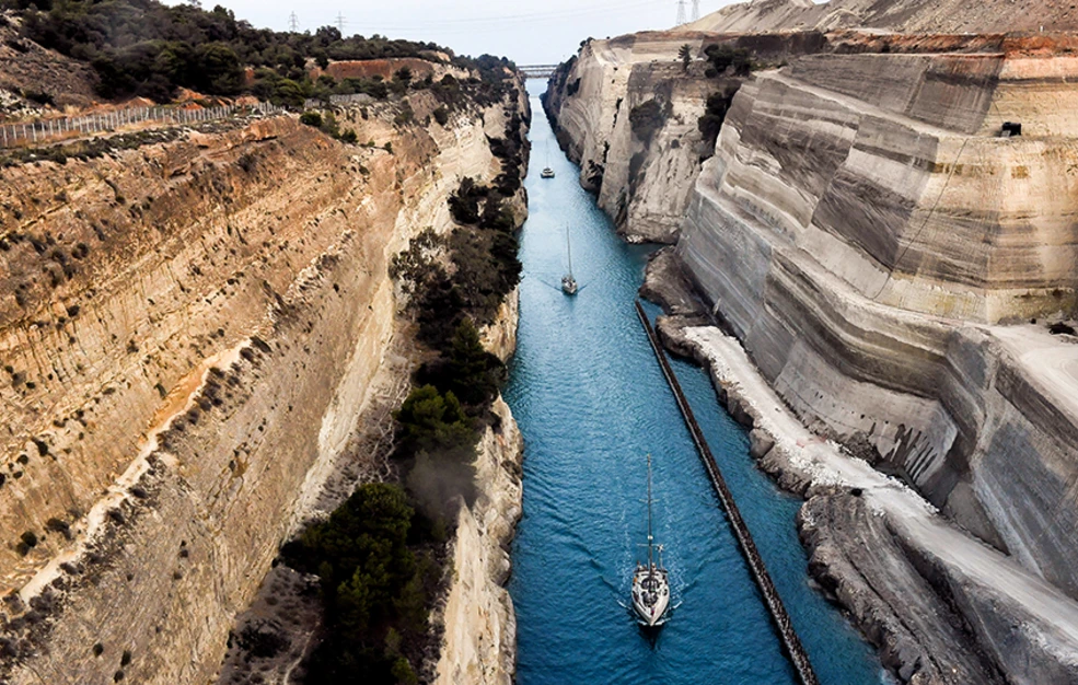 Διακόπτεται η λειτουργία της Διώρυγας Κορίνθου για έργα αποκατάστασης